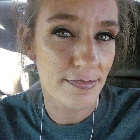 Meet your Posher, Heather - Picture 1 of 1