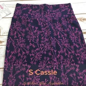 Lularoe Cassie pencil skirt Lularoe Cassie pencil skirt