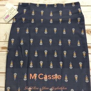 Lularoe Cassie pencil skirt Lularoe Cassie pencil skirt