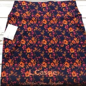 Lularoe Cassie pencil skirt Lularoe Cassie pencil skirt