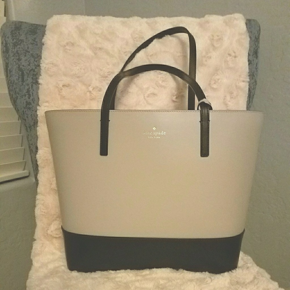 SOLD!!Kate spade handbag💝👜