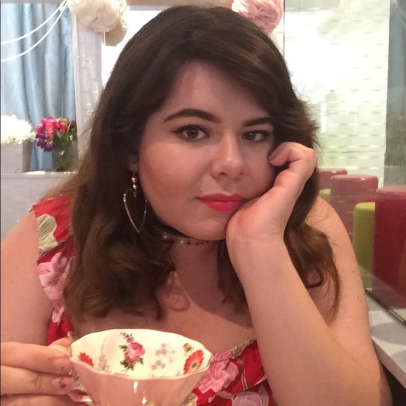 Meet your Posher, Dayma - Picture 2 of 2