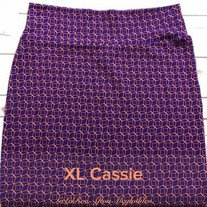 Lularoe Cassie pencil skirt Lularoe Cassie pencil skirt