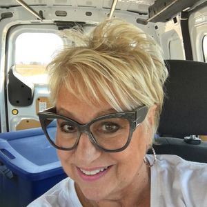 Meet your Posher, Bobbi