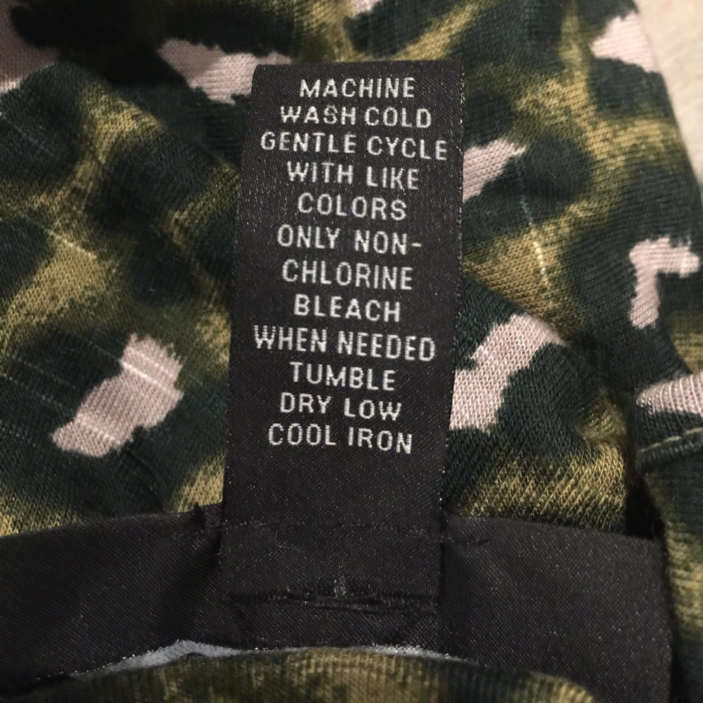 NWT INC Utility Chic Dress in Olive Animal Print - Picture 8 of 8