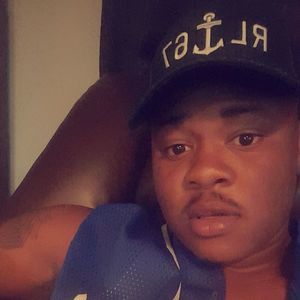 Meet your Posher, Devin