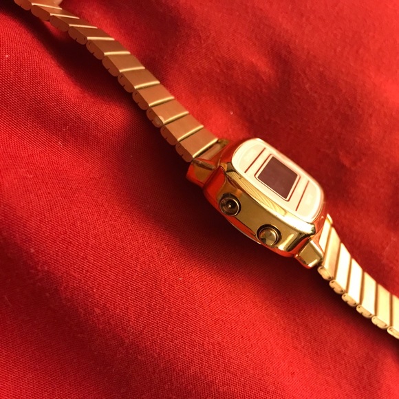 Rose Gold Digital Watch - Picture 8 of 8