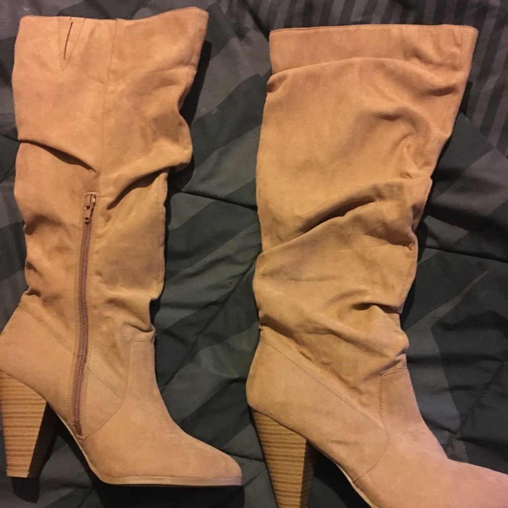 Cognac boots.