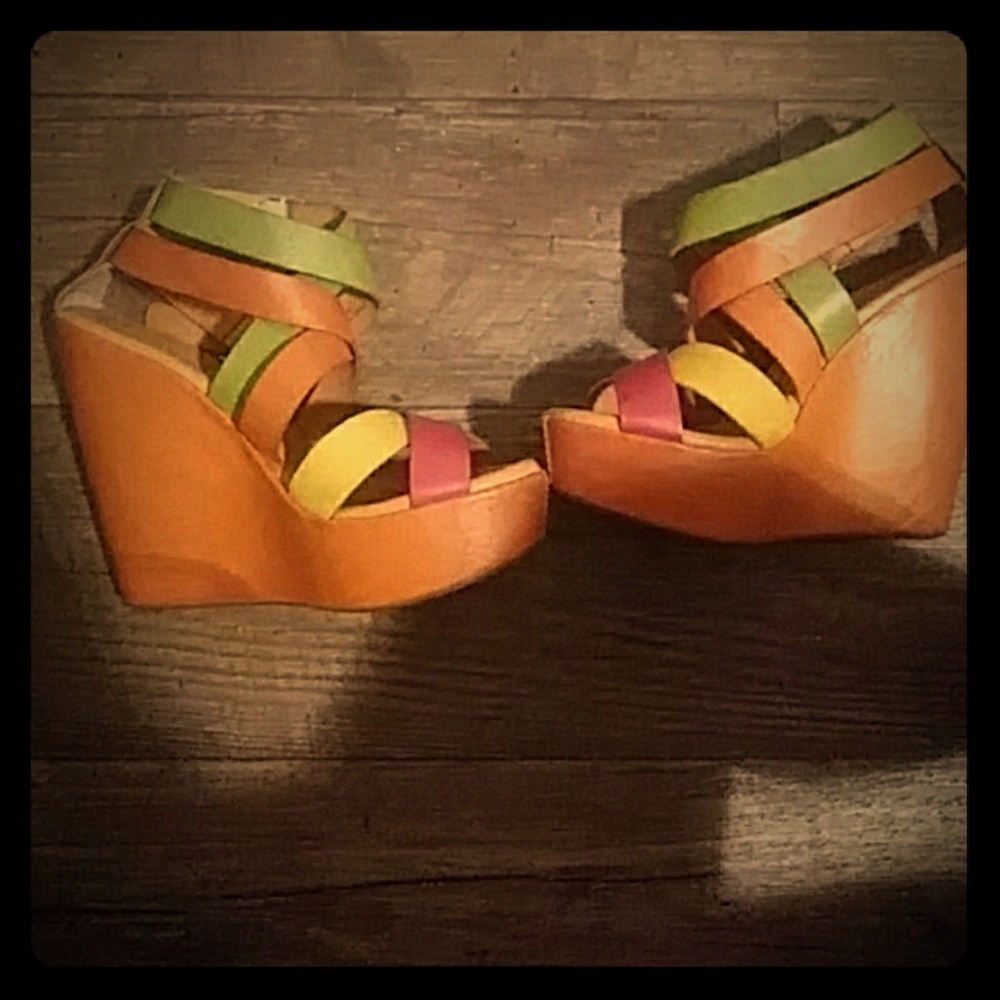 Kork-Eaze size 6 wedges