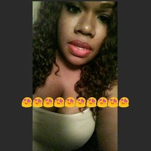 Meet your Posher, Clarice