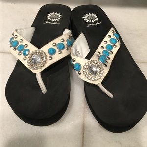 Beaded sandal Beaded sandal