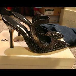 Manolo Blahnik Women’s size 5 Manolo Blahnik Women’s size 5