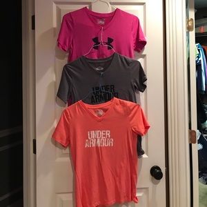 Three Under Armour t shirts. Sold as bundle of 3 Three Under Armour t shirts. Sold as bundle of 3