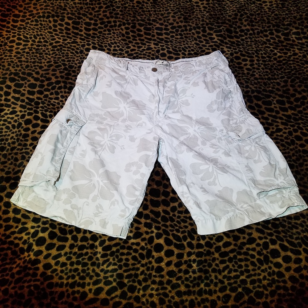 American Eagle Outfitters Men's Cargo Shorts Sz 38