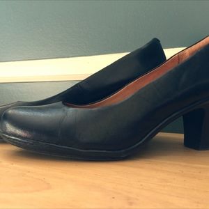 Sofft Size 7.5M Black Heels Sofft Size 7.5M Black Heels