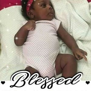 Meet your Posher, Loresa