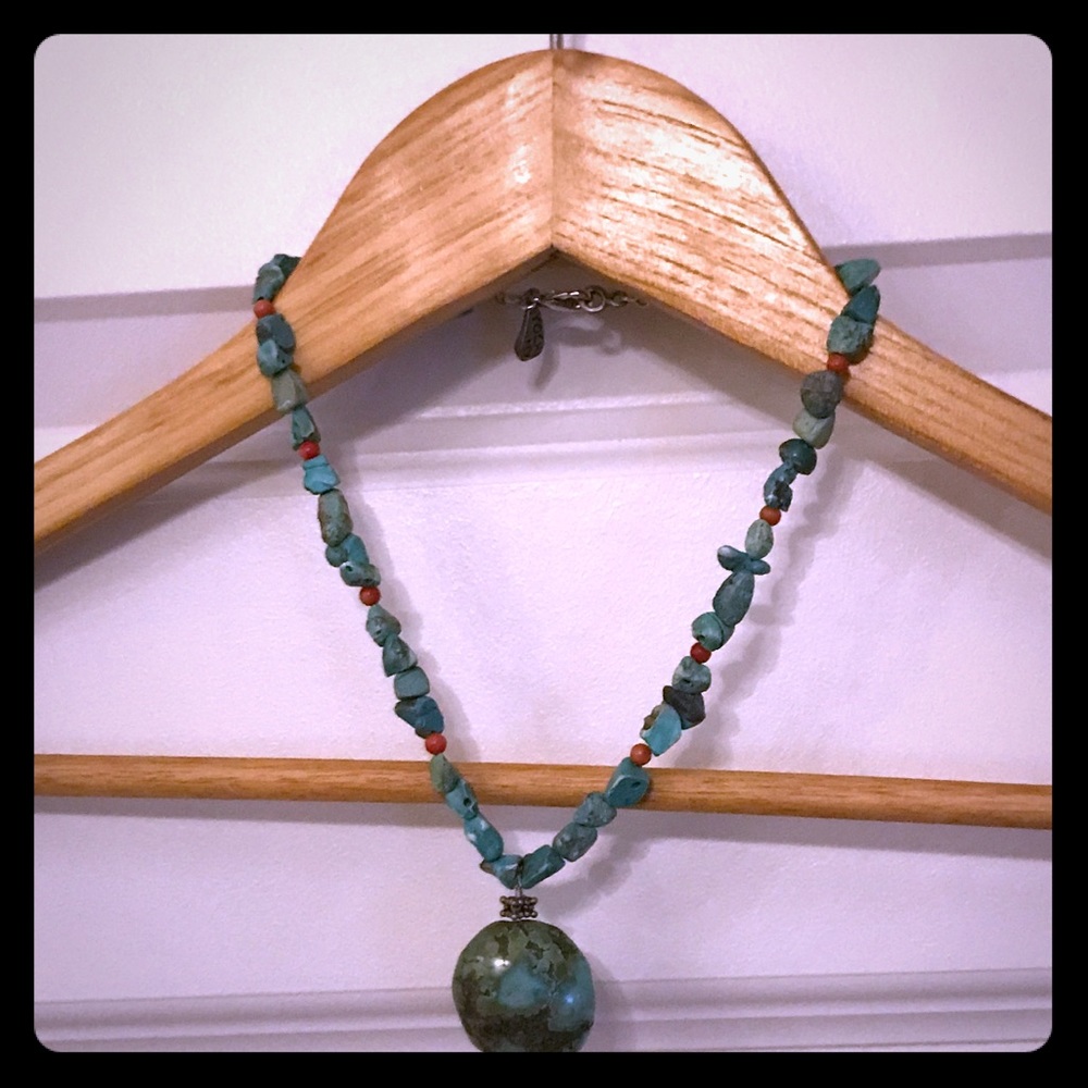 SALE⭐️⭐️⭐️Chunky green and red turquoise necklace