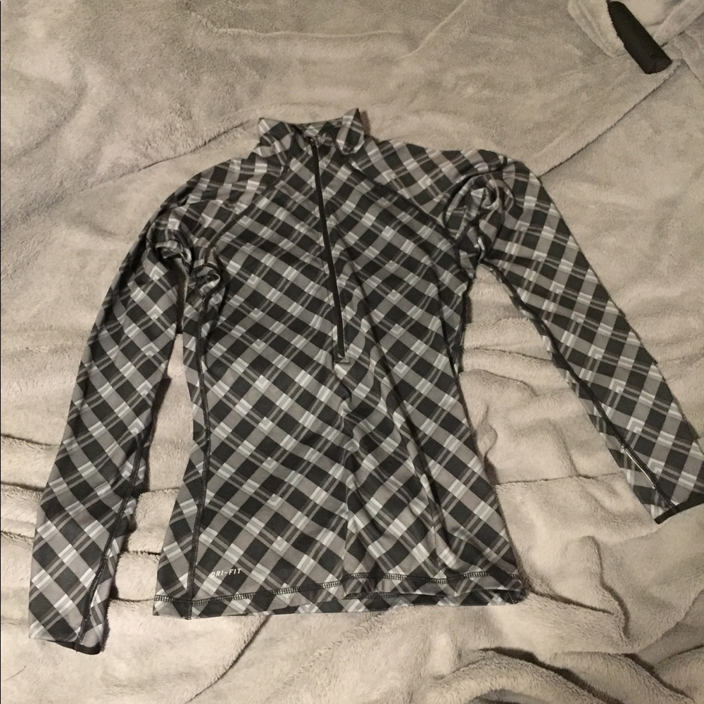 NIKE PRO Dry Fit Pullover