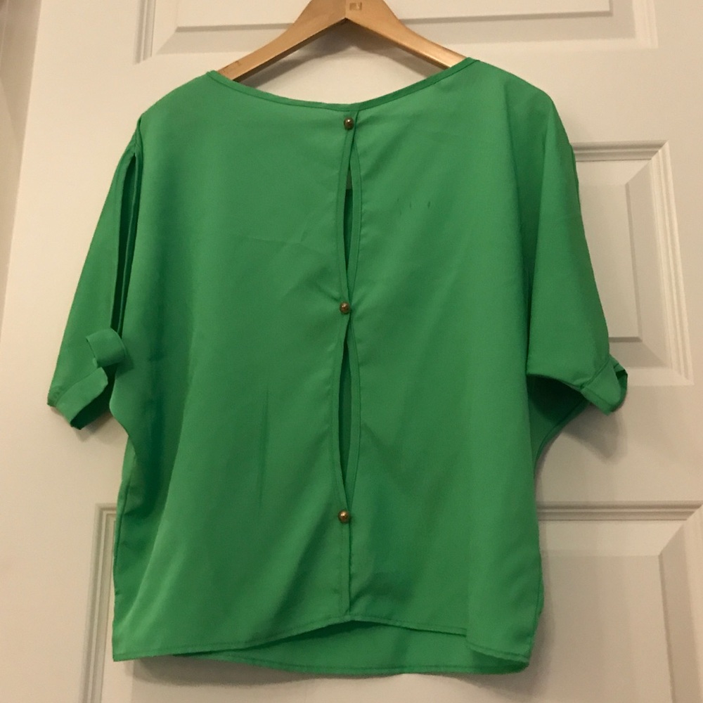 Green Button/Split Back Top With Open Sleeve - image 2