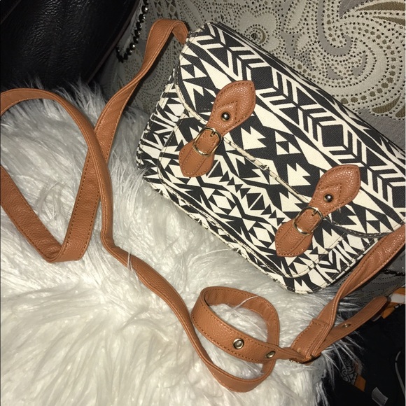 Charlottes Ruse Satchel Bag - Picture 5 of 5