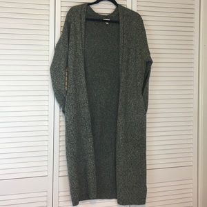 NWOT UO silence + noise Green LONG Cardigan NWOT UO silence + noise Green LONG Cardigan