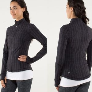 Lululemon forme jacket ☀️ Lululemon forme jacket ☀️