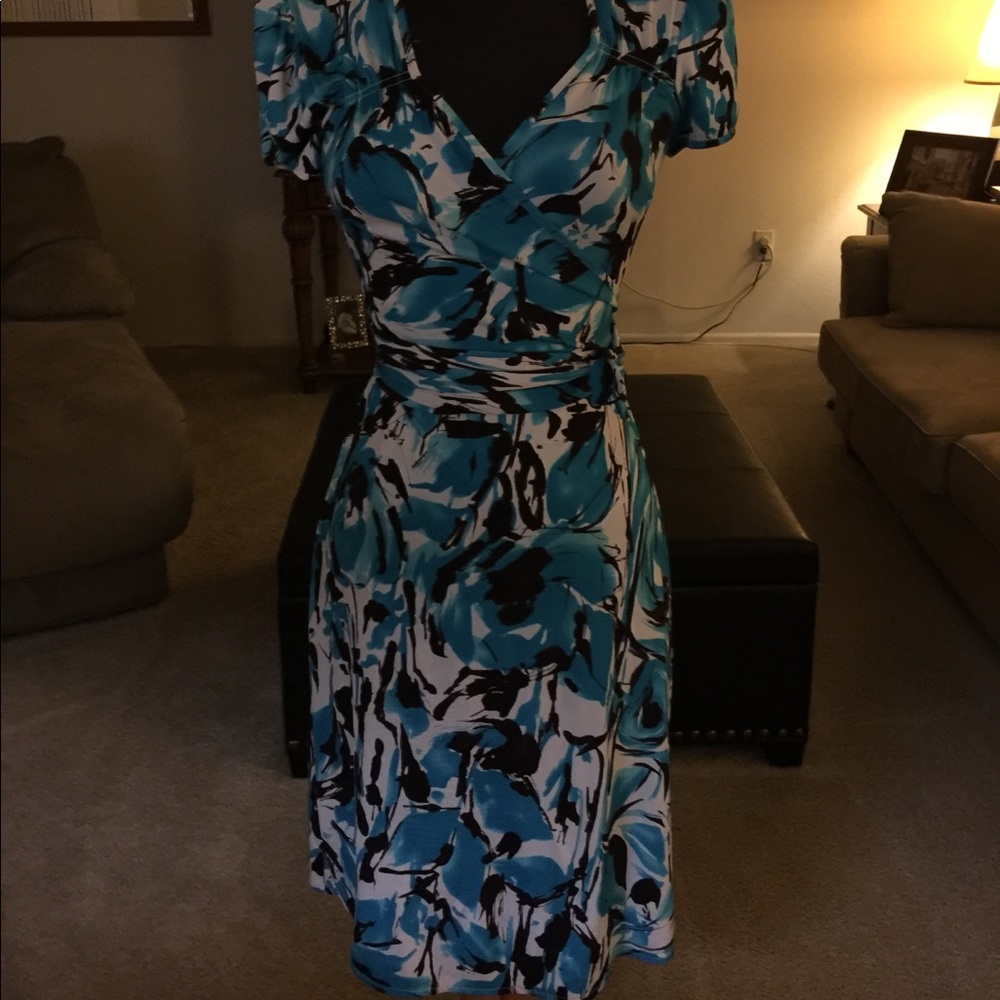 Wrap dress maggy London petite 6p gently used