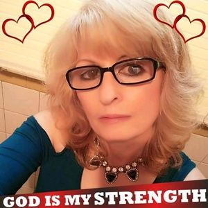 Meet your Posher, Denise