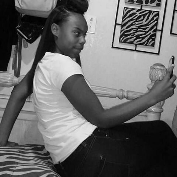 Meet your Posher, Labashia - Picture 1 of 1