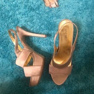 Nine West nude heels 8.5