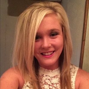 Meet your Posher, Cierra