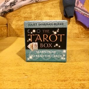 New Urban Outfitters TAROT BOX SET New Urban Outfitters TAROT BOX SET