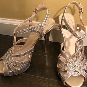 Guess size 8.5 silver heels