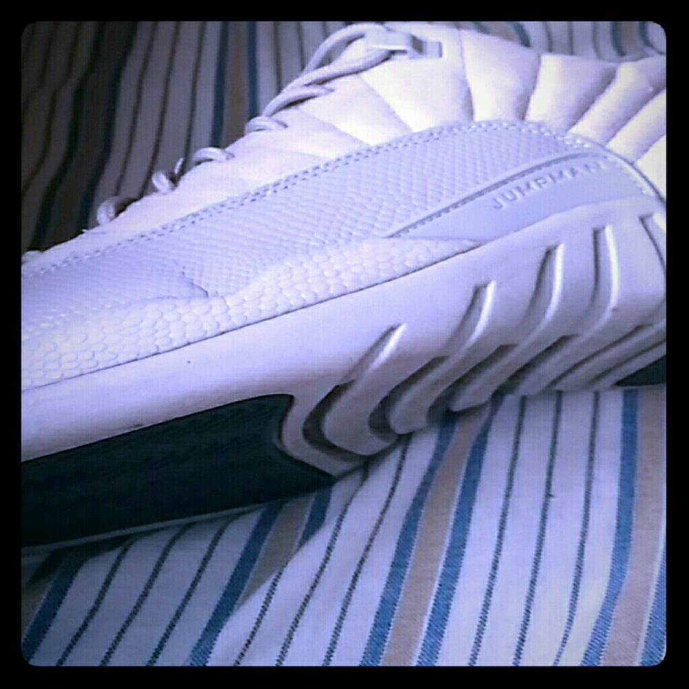 Jordans11lows