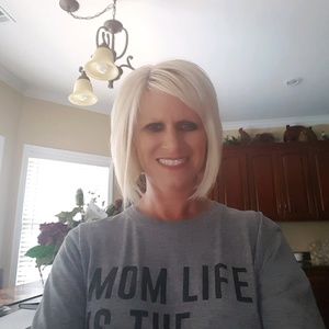 Meet your Posher, Karon