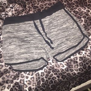 💎Black and white Love shorts