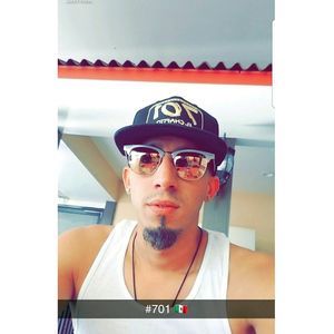 Meet your Posher, Jonathan