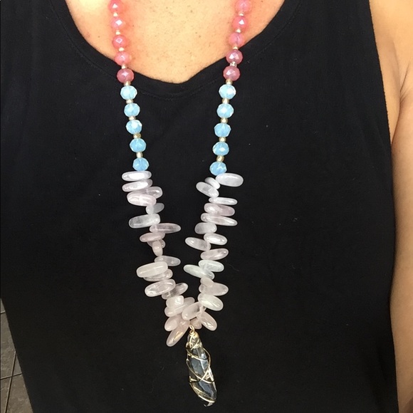 Beaded necklace - Picture 1 of 1