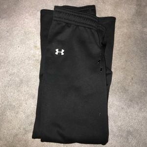 Excellent under armour sweats black woman small