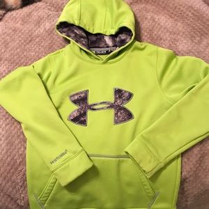 Under Armour sweatshirt