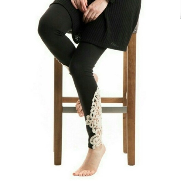 Embroidered Leggings - Picture 3 of 5