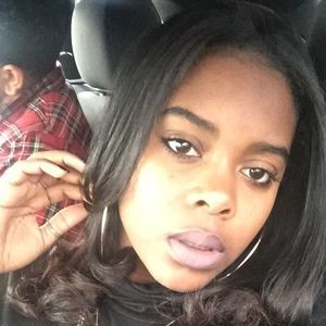 Meet your Posher, Cierra