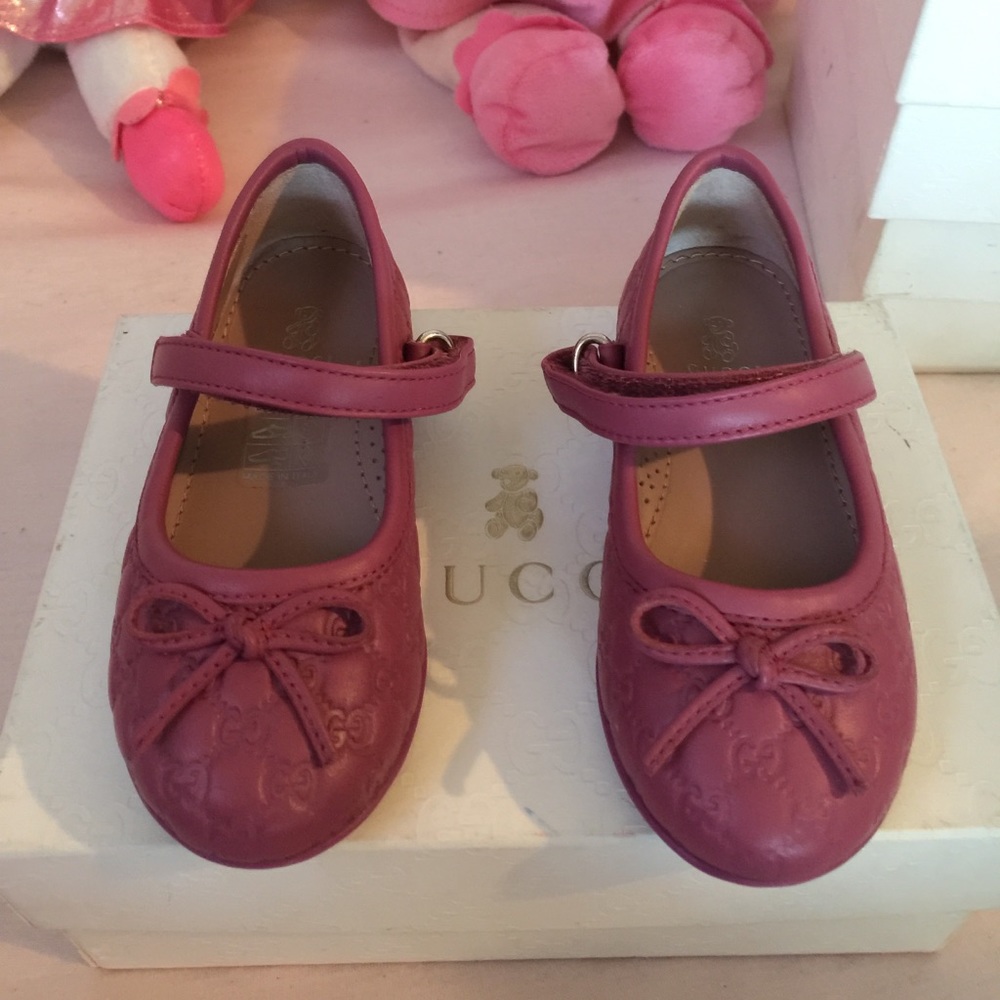 Toddler Gucci shoe euc size 21