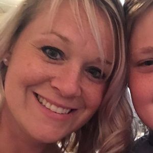 Meet your Posher, Carrie