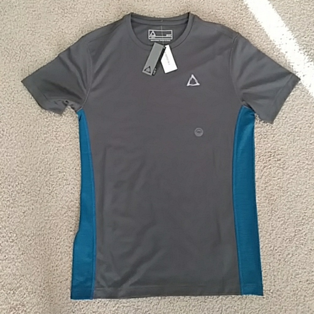 Aeropostale short sleeved tee