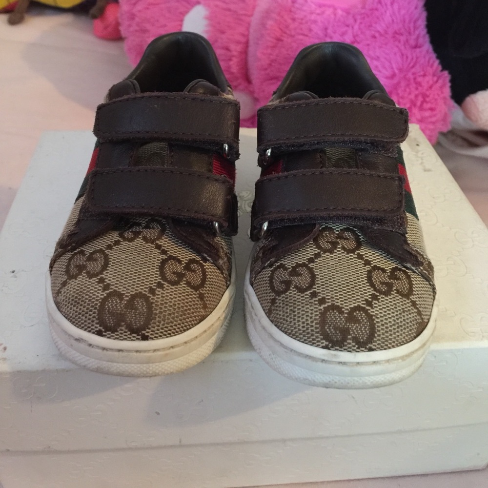 Gucci toddler shoes size 21 us 5 Guc