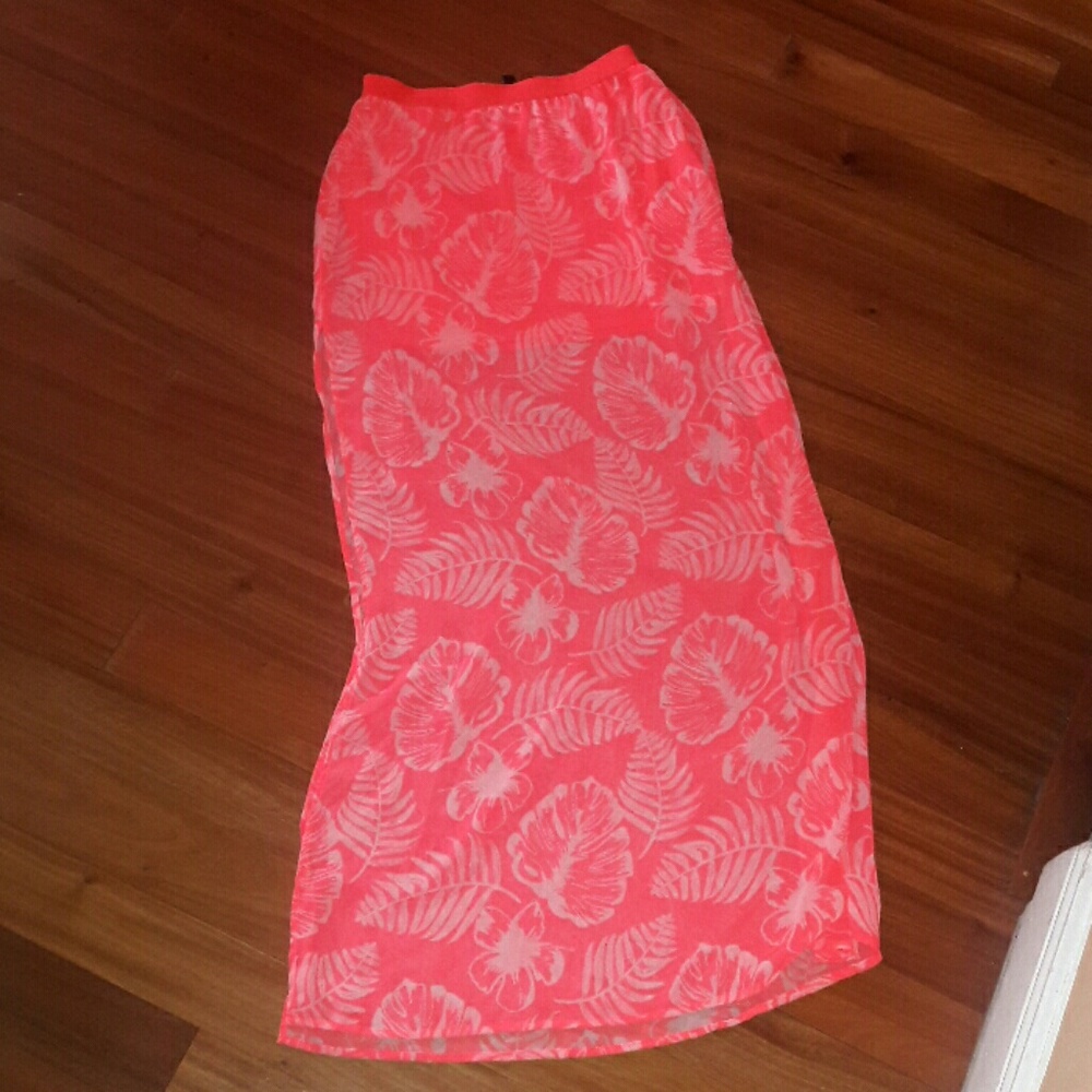 H&M Swim suit skirt for the beach