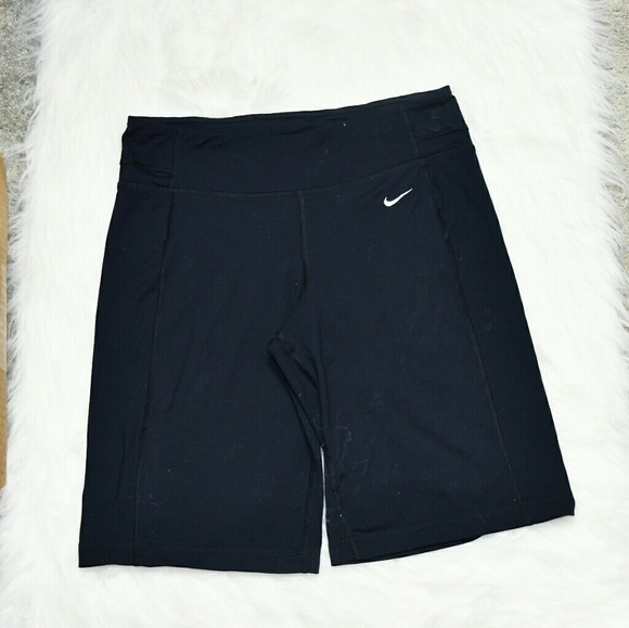 Nike Pants - Nike DriFit Black Stretch Cropped Capris