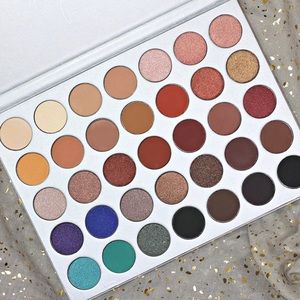 Jaclyn Hill X Morphe Palette