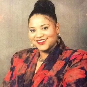 Meet your Posher, Hollie